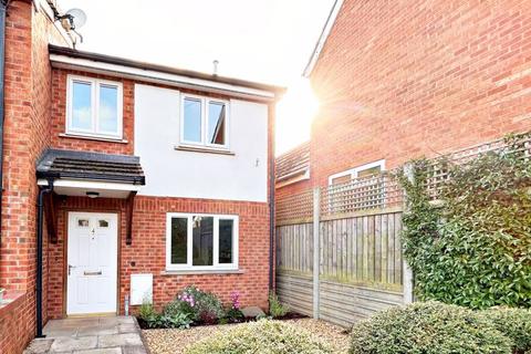 2 bedroom terraced house for sale, Pippin Close, Pershore