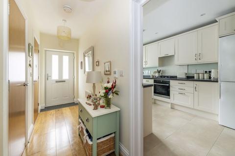 1 Coombe Edge, Crowborough, TN6 2GS