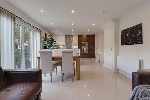 9 Aster Drive, Stafford, ST16 1FH