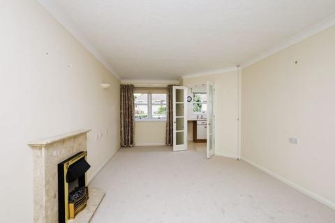 1 bedroom flat for sale, 10a Granville Road, Eastbourne BN20