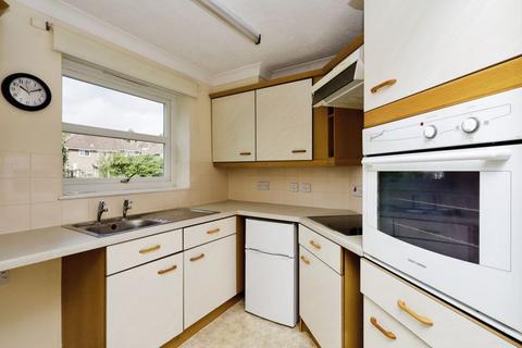 1 bedroom flat for sale, 10a Granville Road, Eastbourne BN20