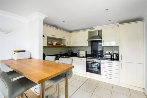 2 bedroom apartment for sale, Summer Close, Byfleet, West Byfleet, Surrey, KT14