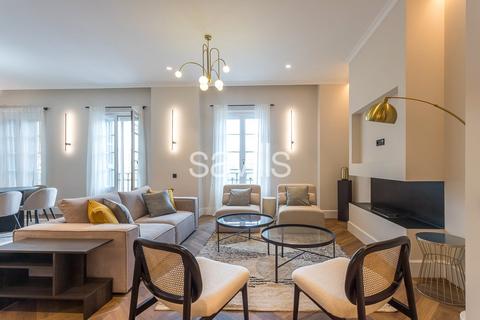 3 bedroom apartment, Flat For Sale In Eixample, Eixample, Barcelona