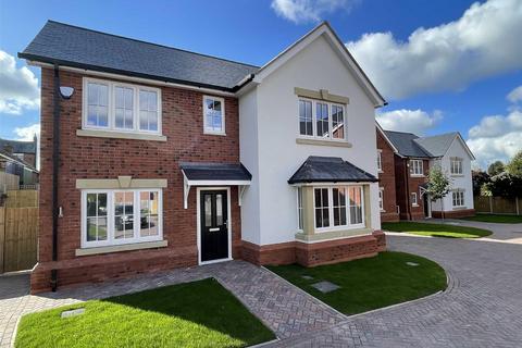 4 bedroom detached house to rent, Undercastle Close, Ruyton XI Towns, Shrewsbury