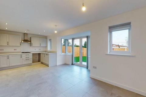 3 bedroom detached house to rent, Bufton Close, Copthorne Keep, Shrewsbury