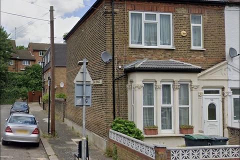 4 bedroom end of terrace house for sale, Hermitage Road, London N4