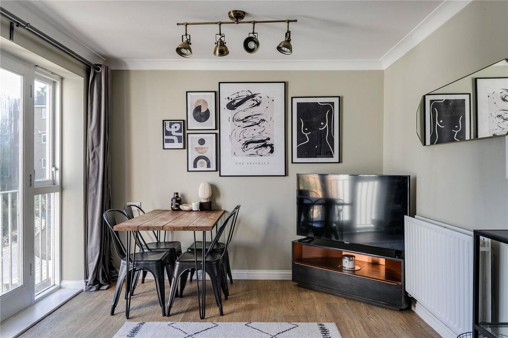Shalbourne Square E9