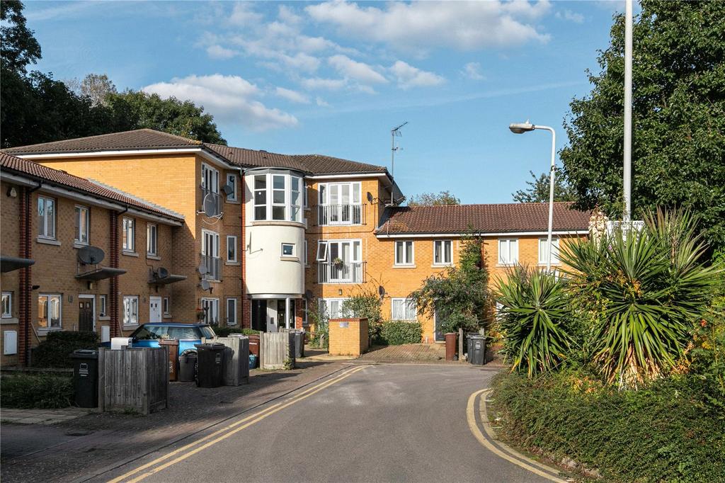 Shalbourne Square E9