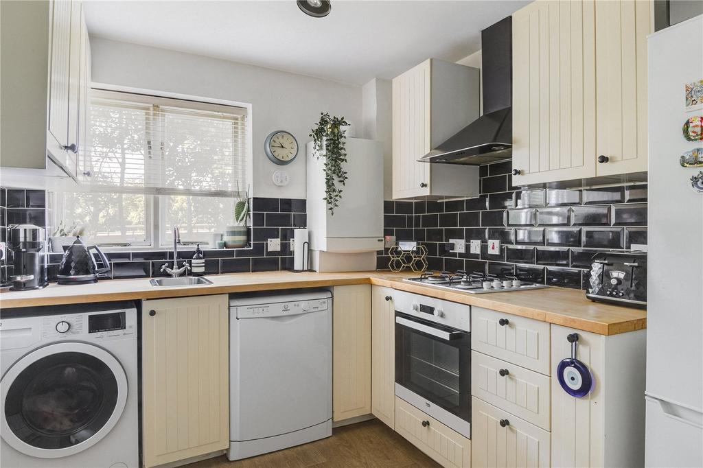 Shalbourne Square E9