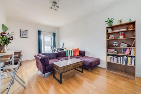 1 bedroom flat for sale, Westminster Court, King & Queen Wharf, Rotherhithe Street, London, SE16