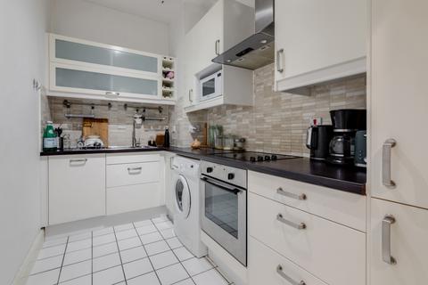 1 bedroom flat for sale, Westminster Court, King & Queen Wharf, Rotherhithe Street, London, SE16