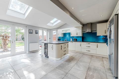 4 bedroom detached house for sale, Ringway, Garforth, Leeds, West Yorkshire