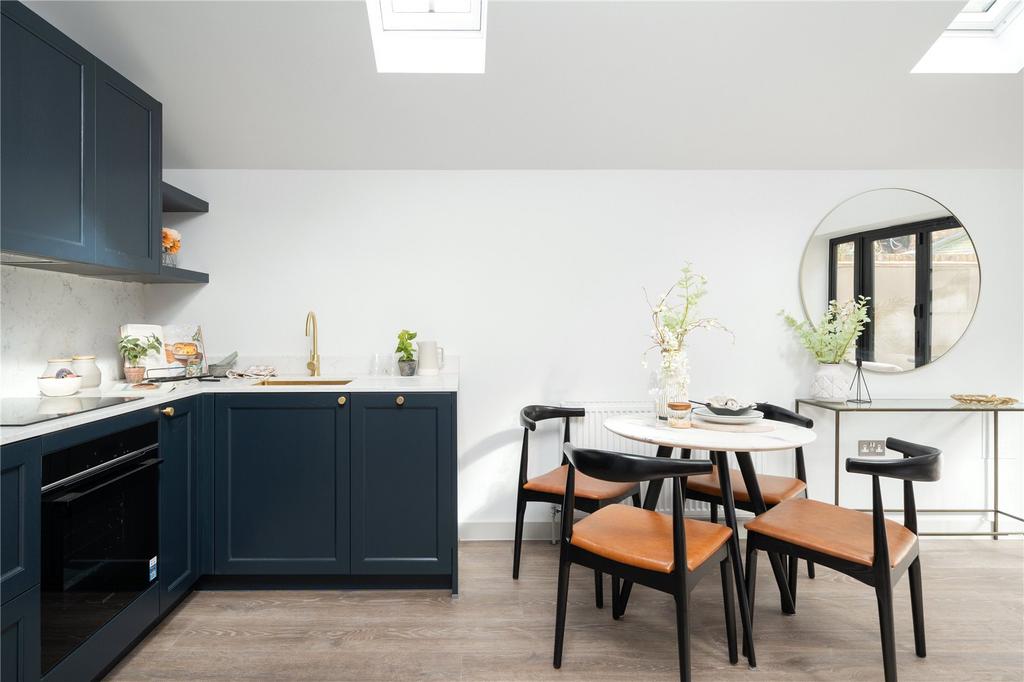 Dining/Kitchen