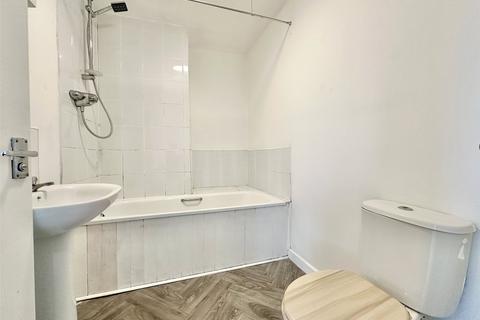 Flat 6, The Albemarle Arcade Road, Ilfracombe, EX34 9BB