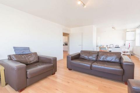 4 bedroom apartment to rent, NW2