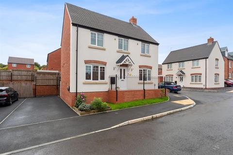 3 bedroom detached house for sale, Fairfax Way, Ruswick, Worcester, WR2 5TZ