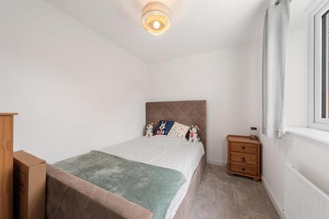 18 Fairfax Way, Rushwick, Worcester, WR2 5TZ
