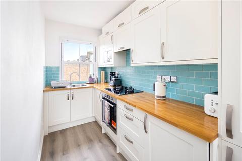 2 bedroom flat for sale, Evering Road, Stoke Newington, London, N16