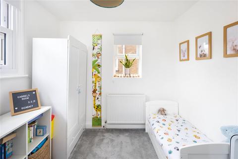 2 bedroom flat for sale, Evering Road, Stoke Newington, London, N16