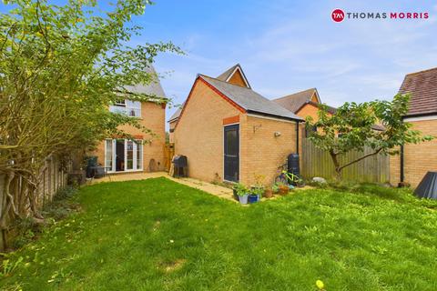 9 Arnold Rise, Biggleswade, SG18 8UF