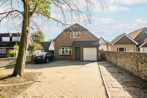 3 bedroom detached house for sale, Park Street Lane, St. Albans AL2