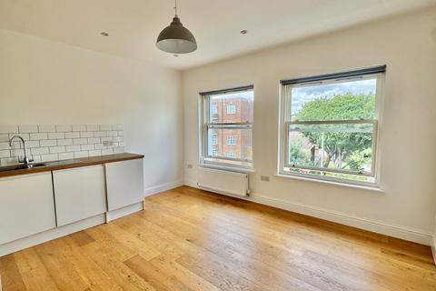 1 bedroom apartment for sale, Trinity Crescent, Kent CT20