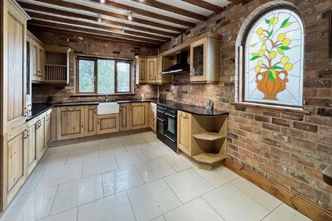 5 bedroom detached house for sale, Main Street, Selby YO8