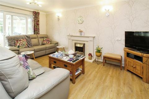 2 bedroom retirement property for sale, Fairwaters, Kingsteignton TQ12