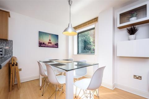 3 bedroom flat to rent, Tounson Court, Montaigne Close, London, SW1P