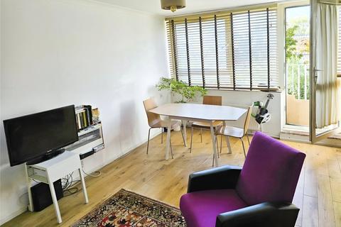 1 bedroom flat for sale, Ebley Close, London SE15