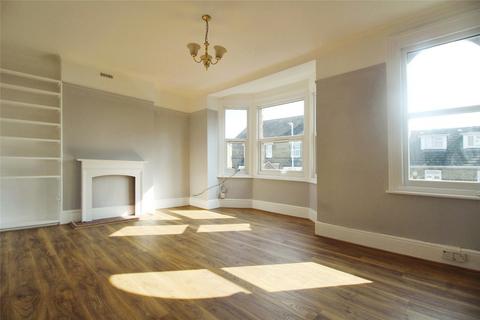 3 bedroom flat for sale, Park Road, Kent ME10