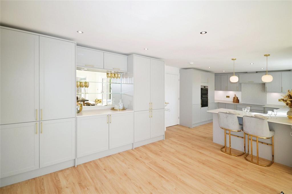 Kitchen/Dining Area