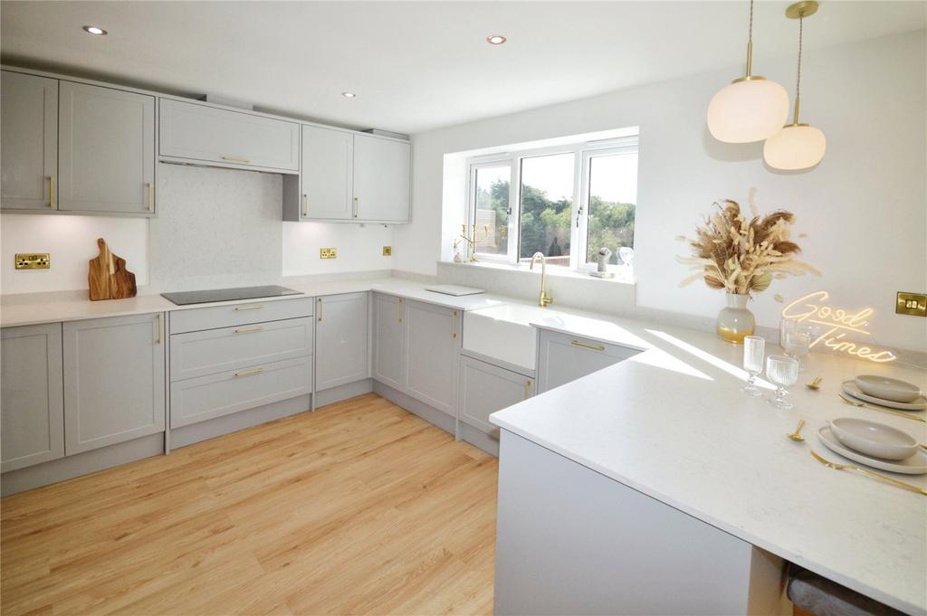 Kitchen/Dining Area