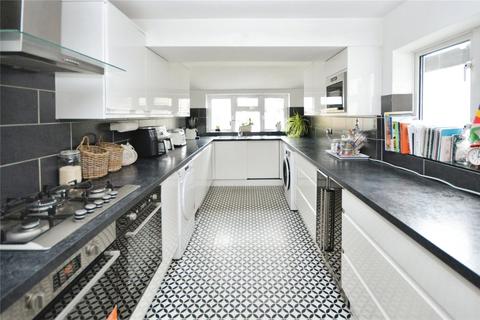 4 bedroom terraced house for sale, Colonial Avenue, Whitton, Twickenham TW2