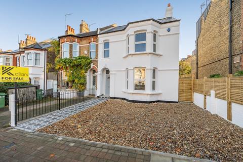 4 bedroom semi-detached house for sale, Dunstans Road, London, SE22