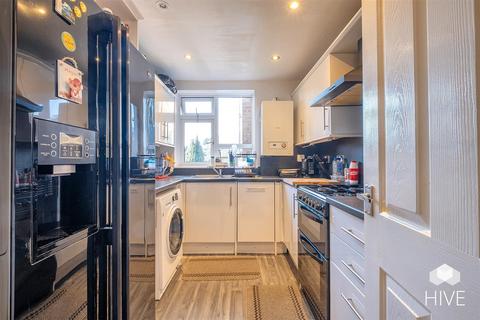 3 bedroom flat for sale, Wellington Road, Bournemouth BH8