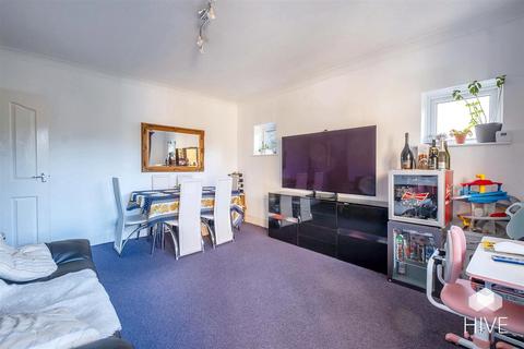 3 bedroom flat for sale, Wellington Road, Bournemouth BH8