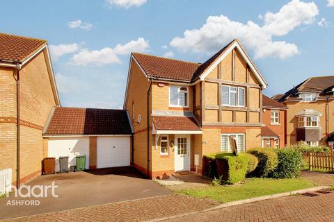 4 bedroom link detached house for sale, Bryony Drive, Ashford