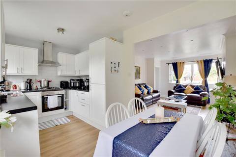 2 bedroom ground floor flat for sale, Lawnside, Blackheath, London, SE3