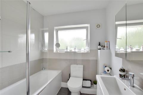 5 Lawnside, London, SE3 9HR