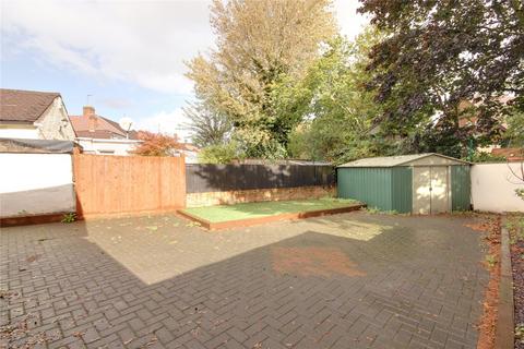 4 bedroom bungalow for sale, Curzon Avenue, ENFIELD, Greater London, EN3