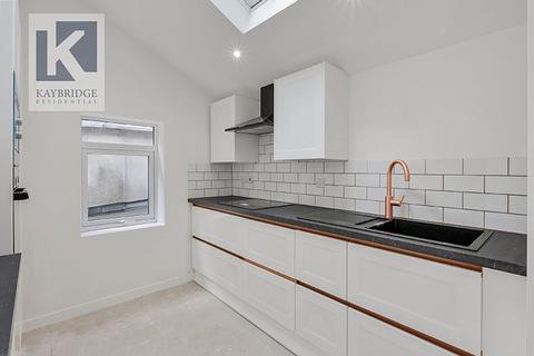 3 bedroom terraced house for sale, Selkirk Road, London, SW17