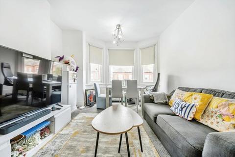 18c Vernham Road, London, SE18 3EZ