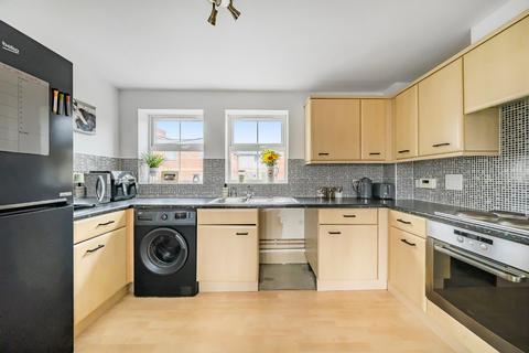 2 bedroom flat for sale, Sopwith Road, Hampshire SO50