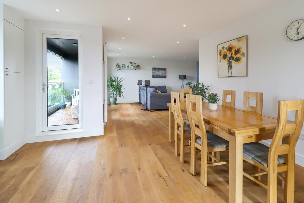 Kitchen Thomas Biddle Ewemove Sidcup