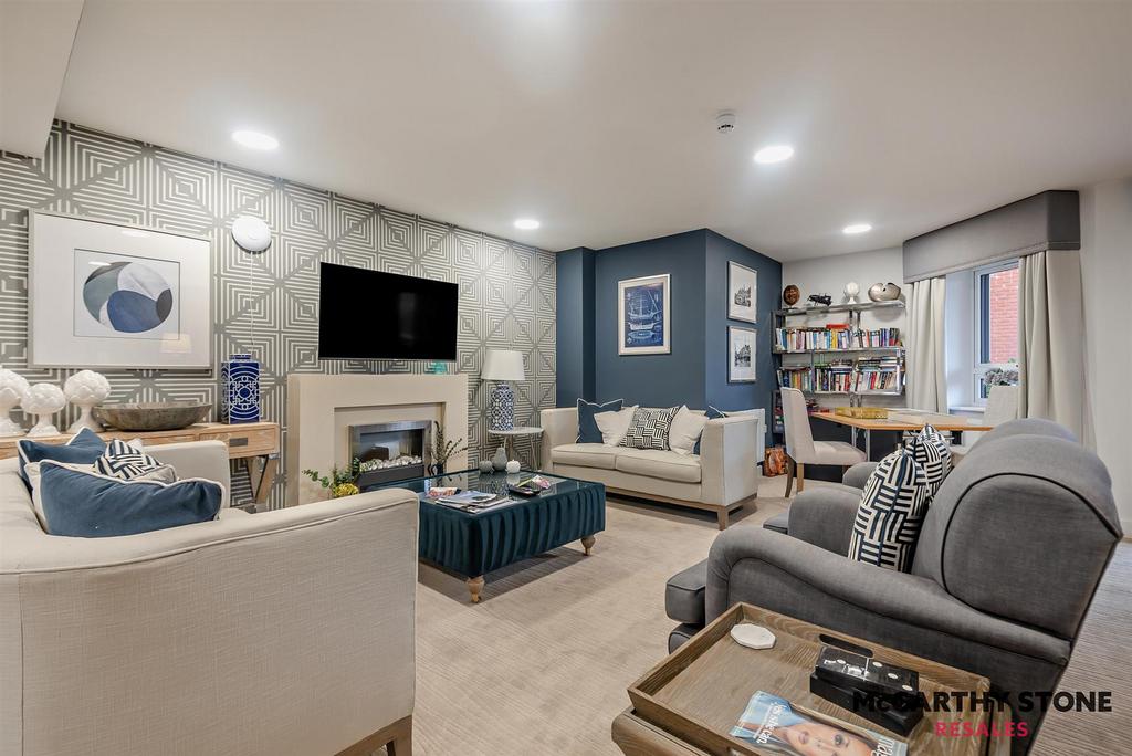 8622779-interior03-800.jpg