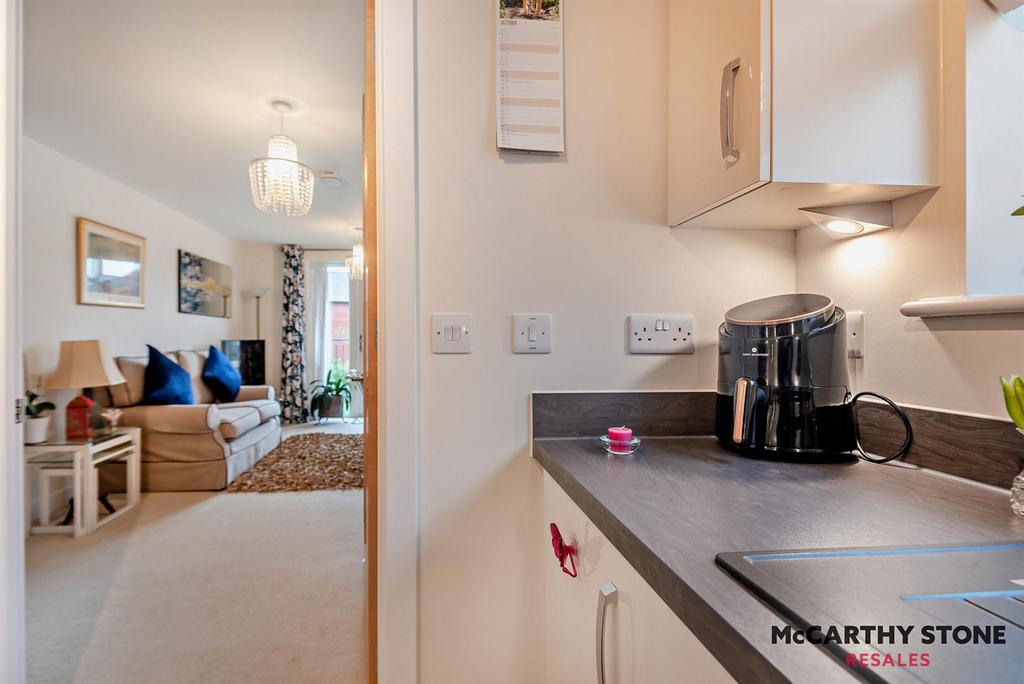 8622779-interior12-800.jpg