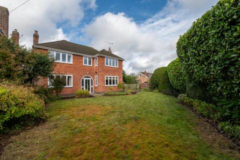 4 bedroom detached house for sale, Efflinch Lane, Barton-under-needwood, DE13