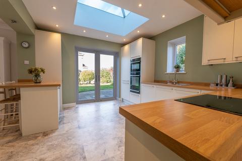 104 Efflinch Lane, Barton Under Needwood, Burton-on-trent, DE13 8EX