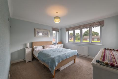 104 Efflinch Lane, Barton Under Needwood, Burton-on-trent, DE13 8EX